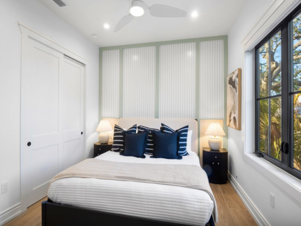 Custom Luxury Home 7 minute walk to beach and South Village